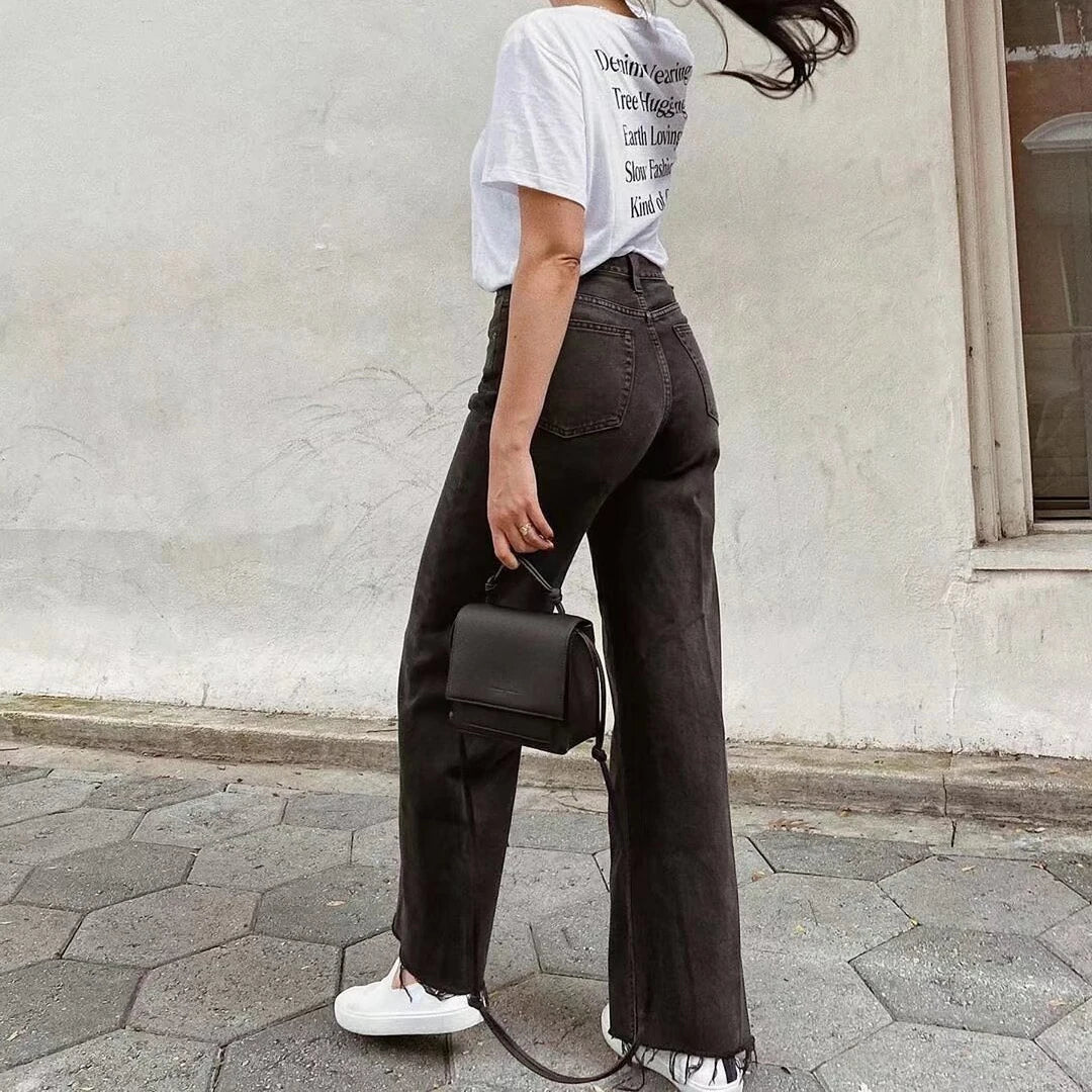 Classic Straight-Leg High-Waisted Denim Jeans with Raw Hem