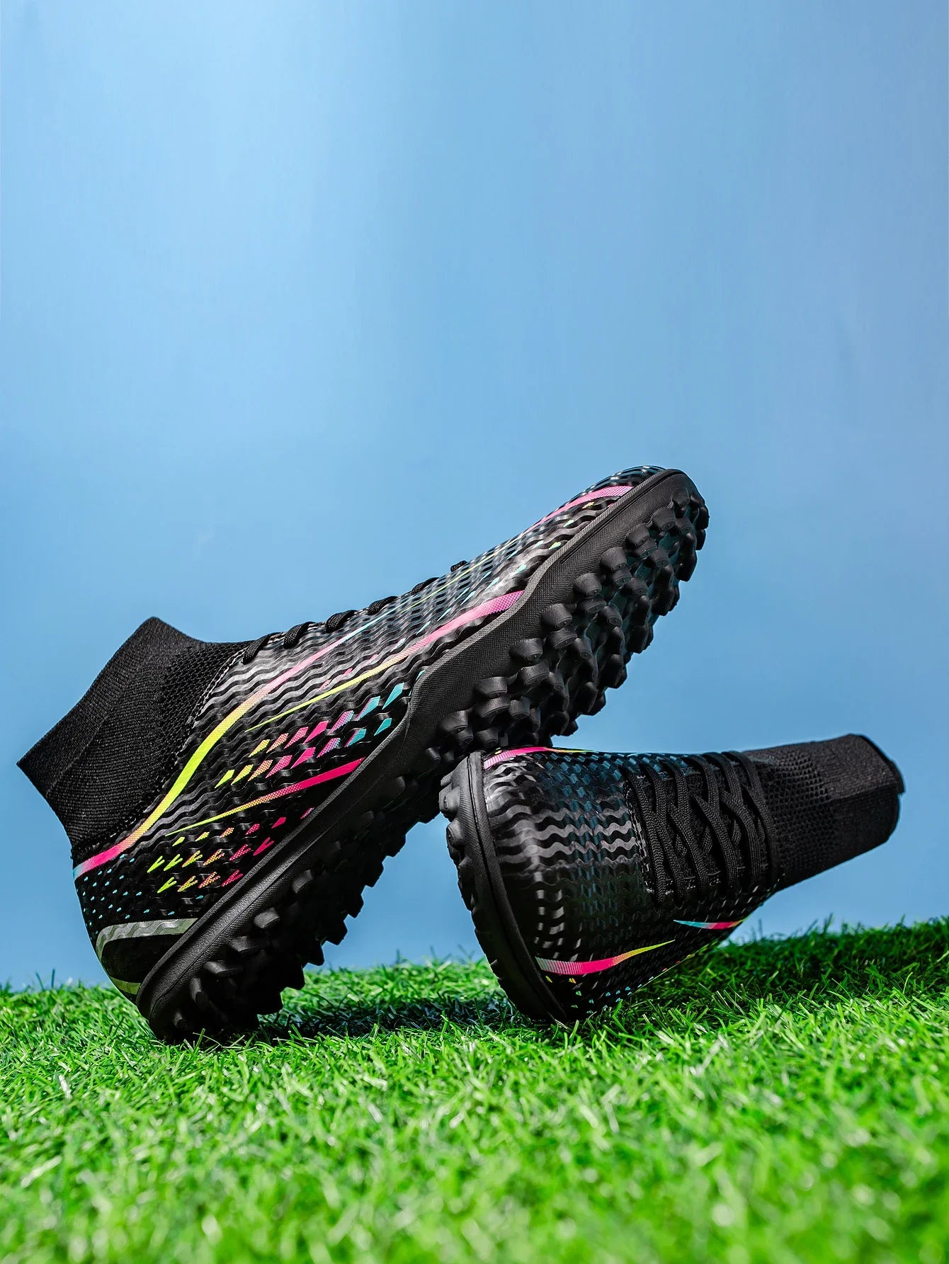 Wear Resistant TF Turf Soccer Boots PU Elastic Fabric Upper Rubber Stable Grip Sole Youth Boys Girls Football Shoes
