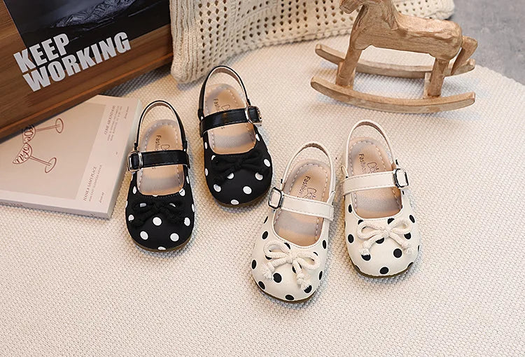 2026  Spring Autumn New Baby Shoes Cute Polka Dot Bow Girls Hollow Children's School Student Loafer Flats