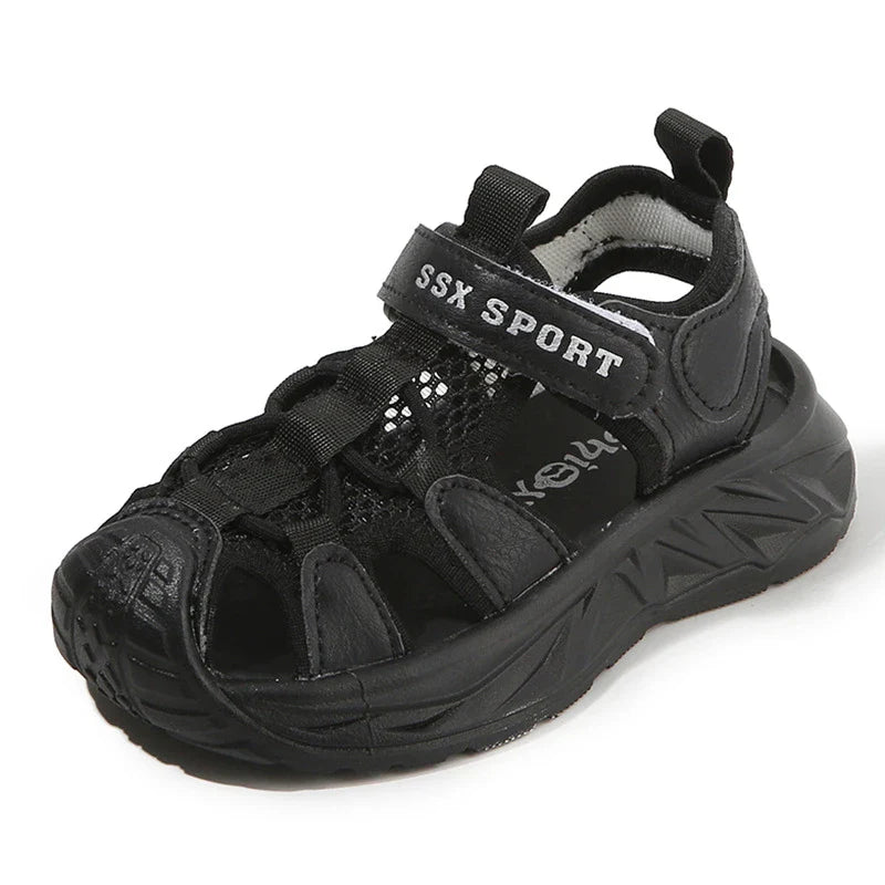 Kids Summer Breathable Mesh Sandals Boys Girls Closed Toe Sport Shoes With Magic Strap In Black And White For Toddlers Outdoor