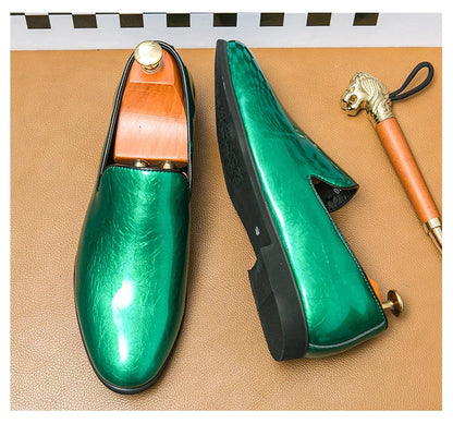 Patent leather bright casual leather shoes set feet a slip-on lazy people work business British windbean men's shoes size 46