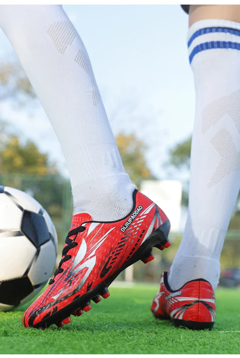 Outdoor Children's Football Shoes Low-cut Kids Soccer Shoes Sports Shoes Comfy Non-Slip Training Shoes For Boys Futsal Sneakers