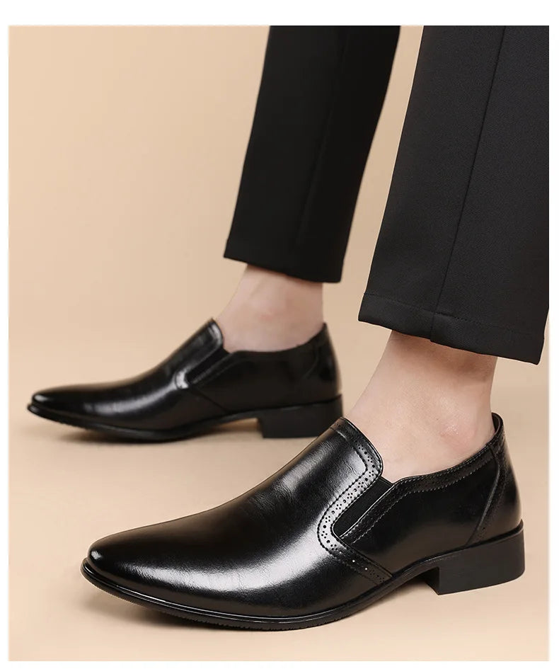 Spring Autumn New Pointed Leather Shoes for Men Solid Color Business Casual Shoes Male Fashion Designer Dress Shoe Man