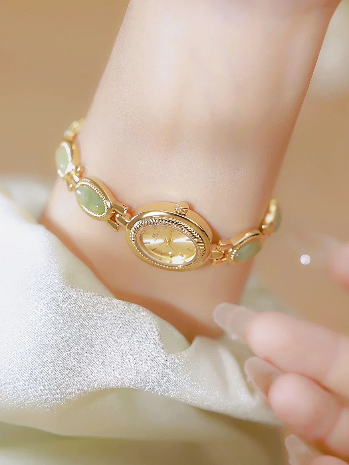Women's Watch Ladies Bracelet Luxury Brand Waterproof Retro Natural Dongling Stone Hotan Jade Advanced Chain Watches Gift