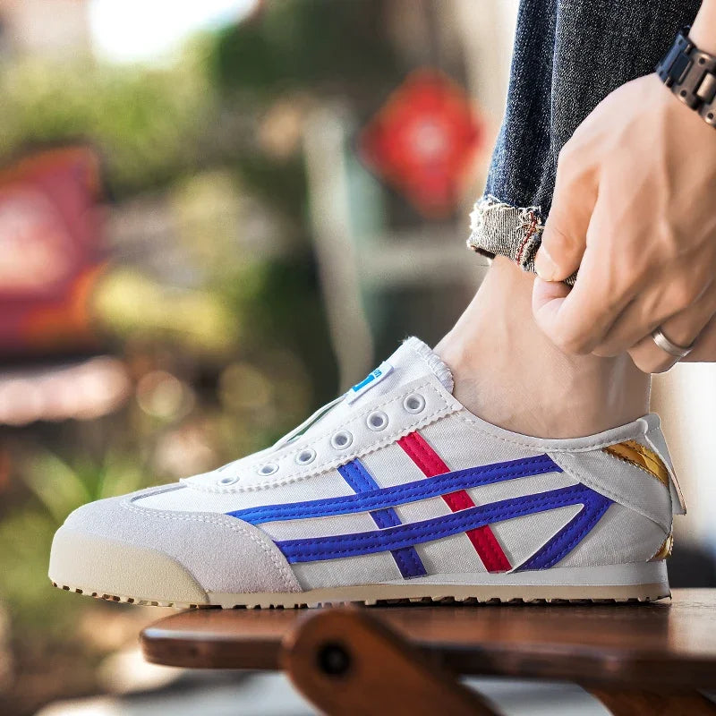 Men's Classic Running Shoes Lace Up Flat Bottom Sports Shoes Soft Sole Walking Shoes Breathable Couple Casual Shoes Tennis Shoes