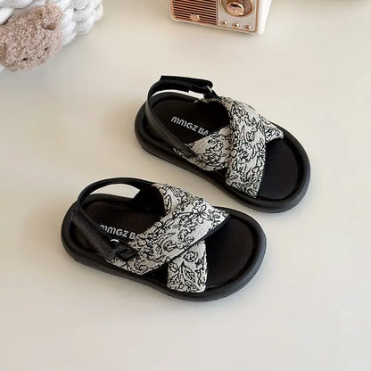 Girls Summer Beach Shoes Ethnic Style Kids Casual Sandals Soft Sole Fashion Children Retro Princess Shoes 2025 Summer New