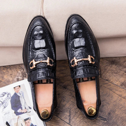 Sapatos sociais masculinos de couro bico fino casual de negócios formal detalhe de metal preto
