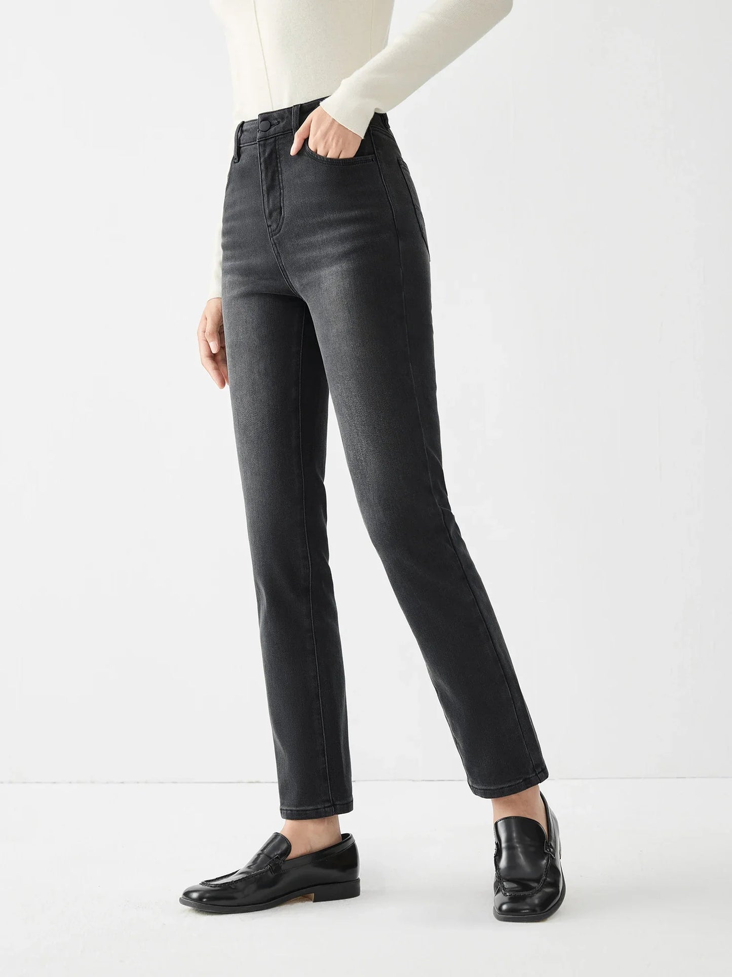 Tight Straight Stretch Padded Black Jeans For Female Winter 2024 New Design Chic Casual Pencil Pants 24FS14360