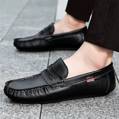Sapatos Masculinos Casuais de Couro Mocassins Masculinos Designer Slip on Sapatilhas Náuticas de Alta Qualidade Chaussure Homme Tamanhos Grandes 38-47