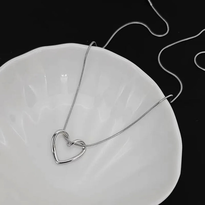 Delicate and Beautiful Starry Pendant Necklace for women