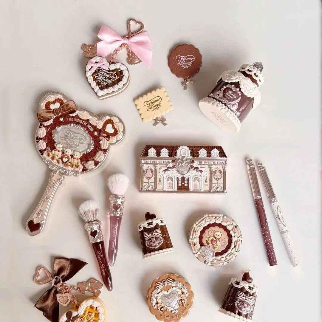 SWEETIE BEAR Makeup Box Gift Set All In One Perfume Shimmer Eye Shadow Palette Blush Lip Jelly Box 10 PCS