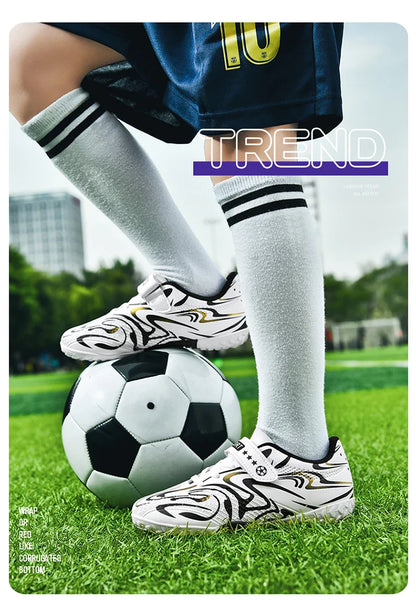 New Kids Soccer Shoes Original Football Shoes Boy Girl Indoor Professional Football Field Boots Society Cleats Non Slip Sneakers