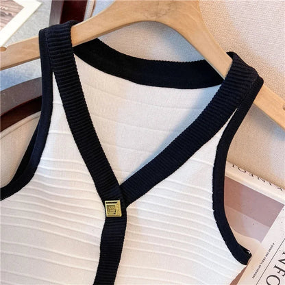 Metal Buttons Patchwork Tank Tops White Crop Top Chic Y2k Sleeveless Summer Knit Tops T-shirt Korean Women's Clothing New