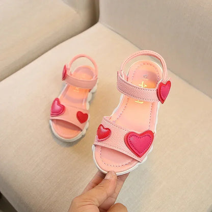 Lovely Heart Shape Children Sandals for Girls 2026 Summer Open Toe Sandals Kids Girls New Arrival Baby Girl Beach Shoes I03123