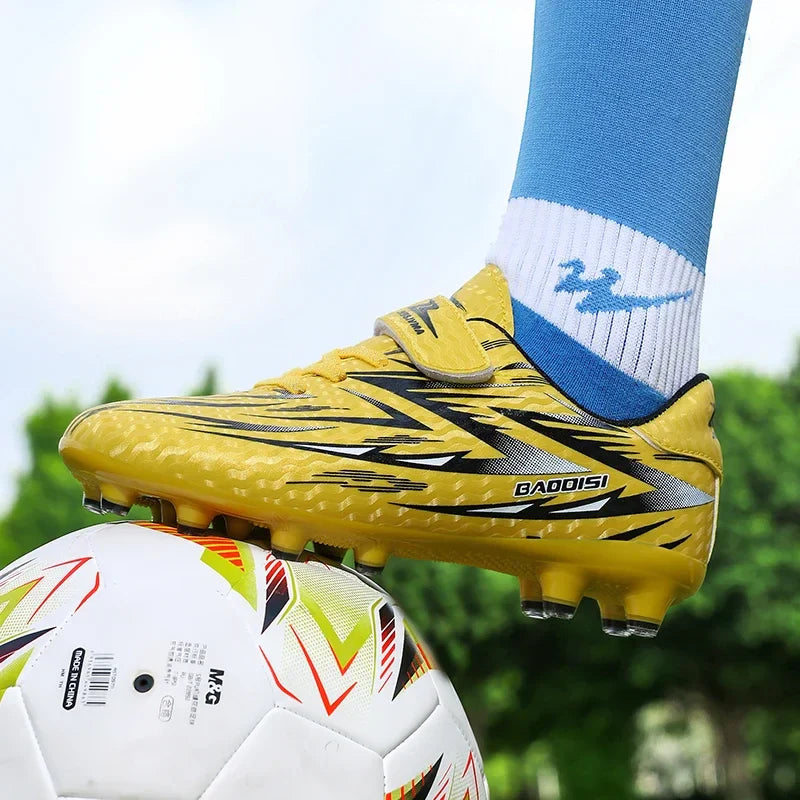New Football Shoes Children Non Slip Society Cleats Soccer Shoes Kids Indoor Football Field Boots Fast Professional Sneaker28-39