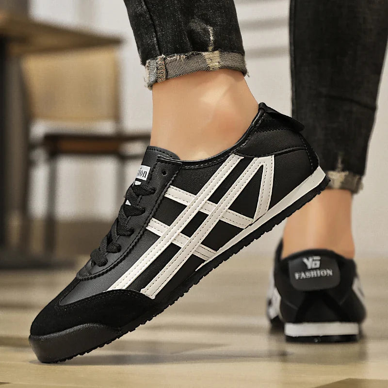 Men Casual Shoes Men Fashion Lightweight Cloth Running Sneakers Outdoor Comfortable Walking Sport Shoes Breathable Jogging Shoes