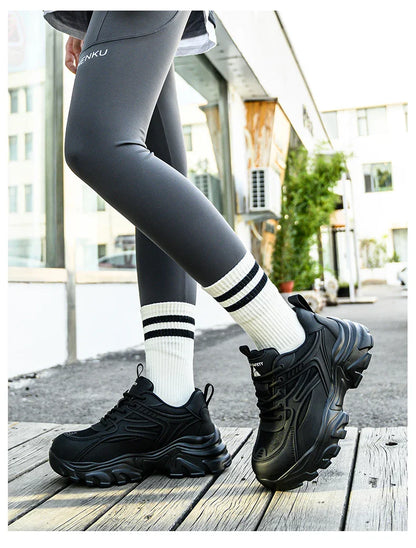 Indestructible Safety Shoes Women Work Sneakers Lightweight Security Boots Anti-smash Puncture-Proof Work Boots Steel Toe Shoes