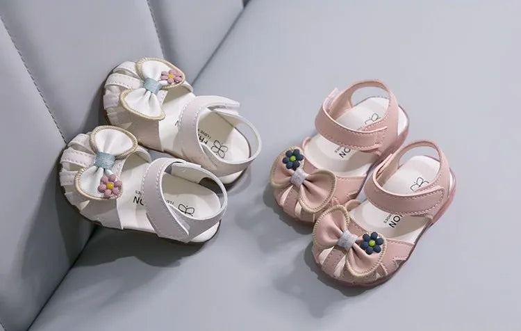 2026 New Girls Baby Soft Sole Princess Sandals Extra Soft Summer Toddler Closed Toe Fashion Walking Shoes