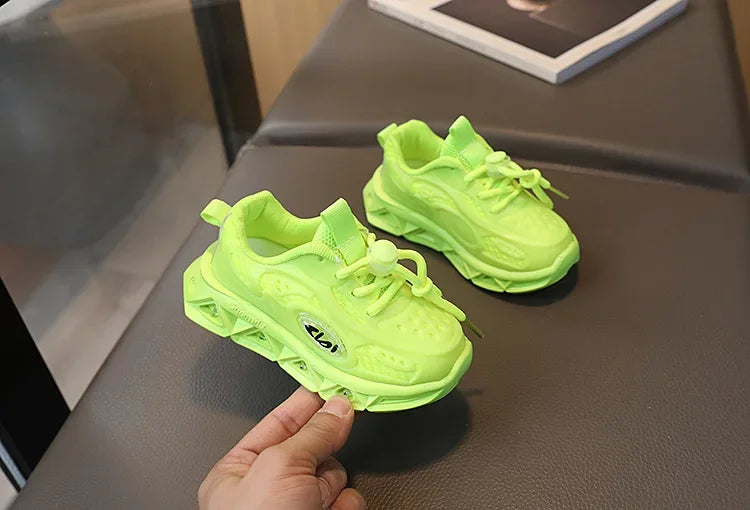 Baby Shoes 2025 Spring Autumn New Boys and Girls Light Up Clunky Sneaker Small and Medium-sized Children's Soft Soled Baby Shoes