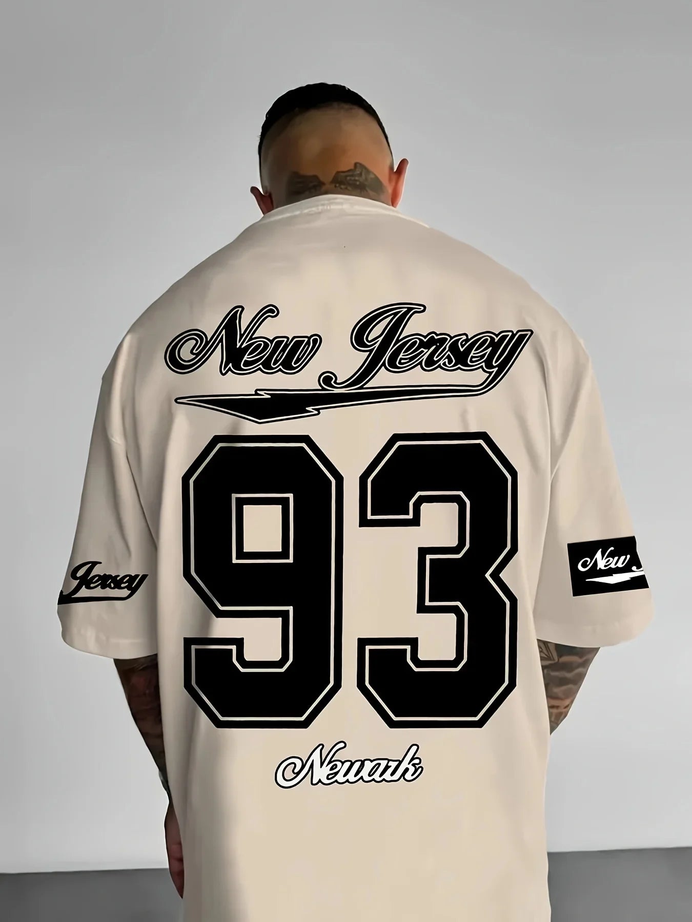 A new summer 2025 streetwear casual fashion simple 3D digital printed soft comfortable breathable and lightweight men's T-shirt
