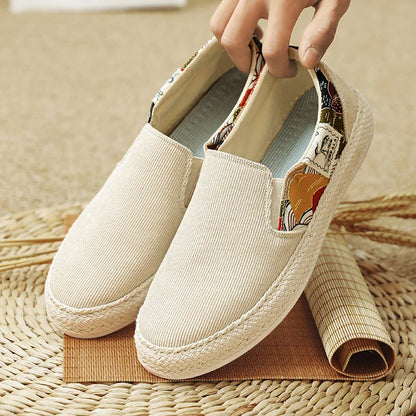 New men's youthful and trendy outdoor casual simple personality slip-on lazy casual shoes