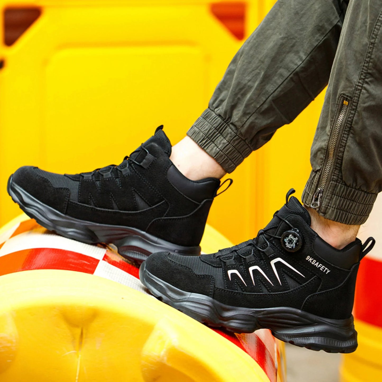 Work Boots Men Anti Smash Anti Piercing Steel Toe Safety Shoes Lightweight Breathable Work Boots Industrial Construction Boots