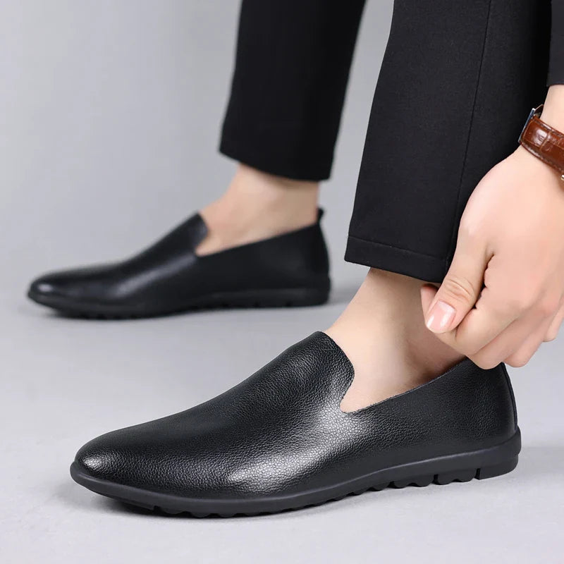 Summer Classic Fashion Mens Outdoor Leather High Quality Casual Shoes Slip on Soft Comfortable Lightweight Footwear
