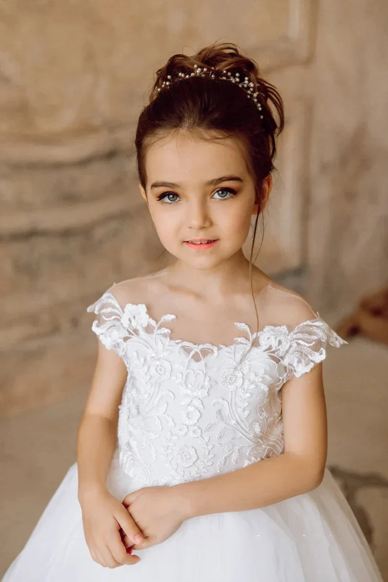 Communion Girl Dress Lace Appqulies Bodice Floor-length Skirt Puffy Dress with Long Train Formal Party Toddler Clothe