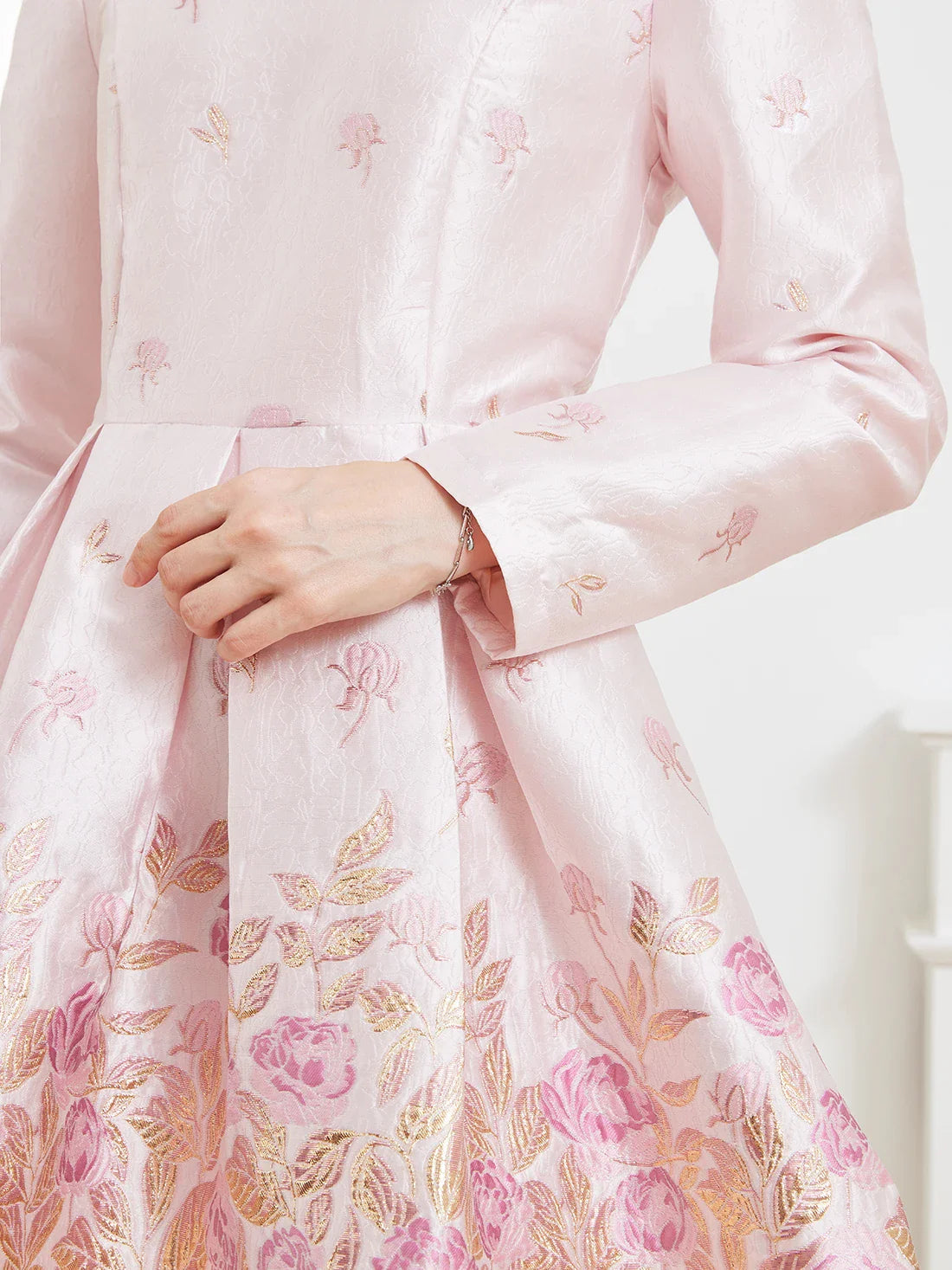 Fall/Winter Elegant French-style Romantic Pink Heavy Embroidery V-Neck Long-Sleeve Party Banquet Dress wedding guest dress