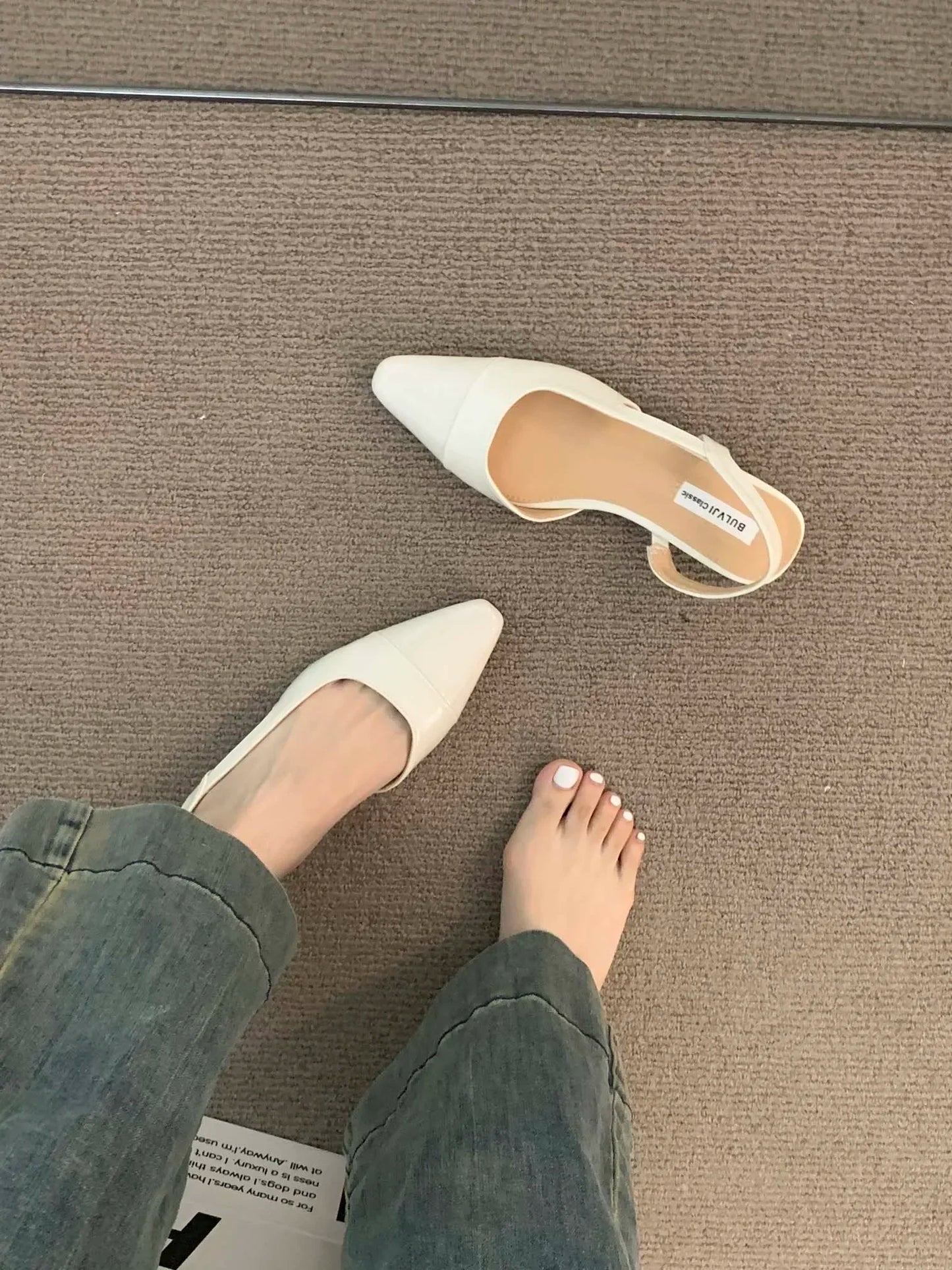 luxury designer fashion PU leather design ladies summer new style pointed toe low heel women sandals non-slip flat shoes