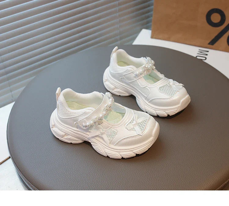 Girls Hollowed-out Mesh Sports Sneakers with Beaded Bow 2026 New Summer Toddler Barefoot Beach Shoes Platform Versatile Sandals