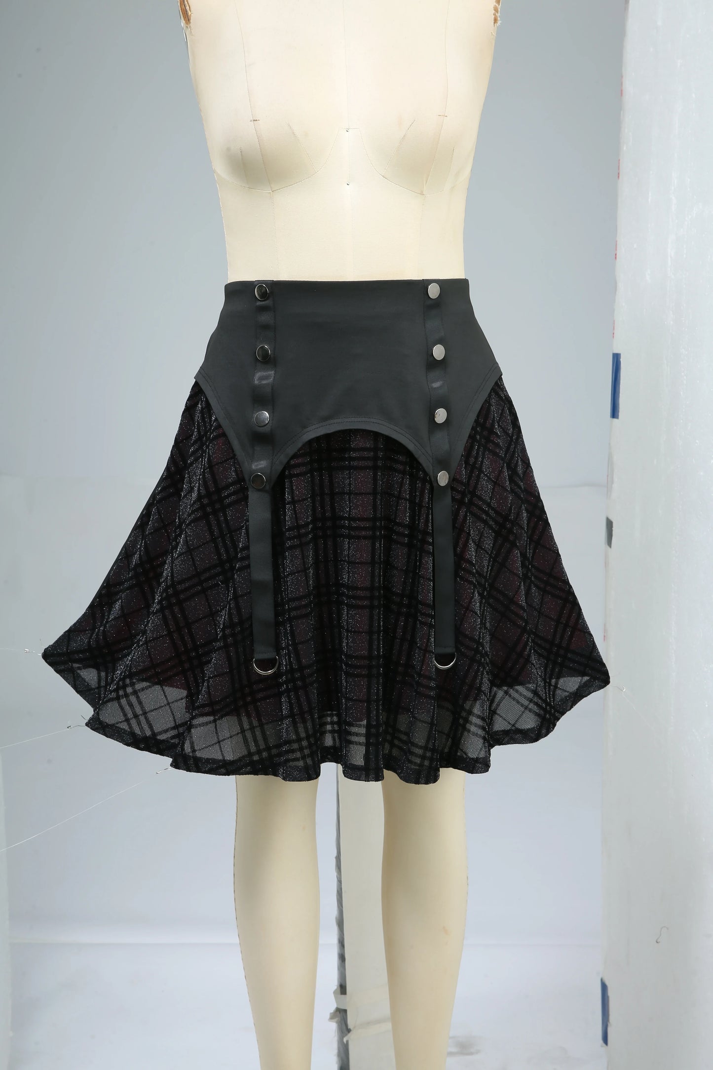Plus Size Elastic Waist Button Plaid Skirts Silver Flocking Oversize Women's Comfortable Fit Plaid Skirt Black