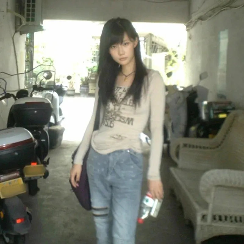 Karrram Camiseta Japonesa Y2k com Estampa de Letras Trashy Estilo Anos 2000 Blusas Caneladas de Manga Comprida Vintage Harajuku Streetwear Retrô Americano