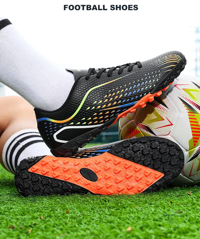 New Men Soccer Shoes Hot Sale Women Professional Football Boots Unisex High-quality Futsal Ultralight Cleats TF/FG Sneakers