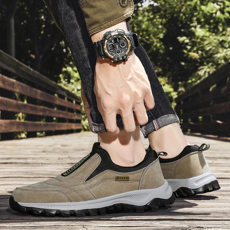 2025 New lightweight casual sports shoes, men's plaque-sized running shoes, loafers, walking and outdoor hiking shoes
