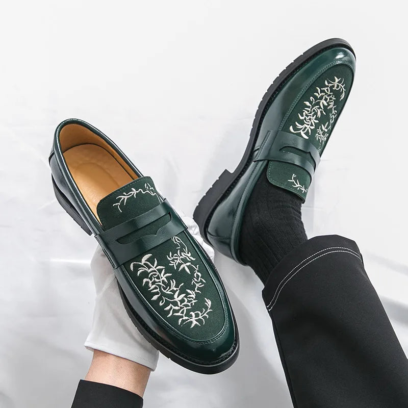 Green Embroidered Man Formal Shoes Autumn Men's Loafers Shoes High Quality Casual Leather Shoes for Men chaussure hommes cuir