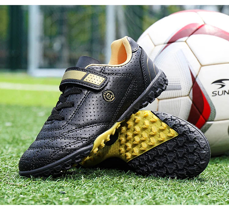 Children's Boys Low-Top Football Shoes Summer Breathable Sport Training Sneakers Outdoor Youth Turf Soccer Shoes