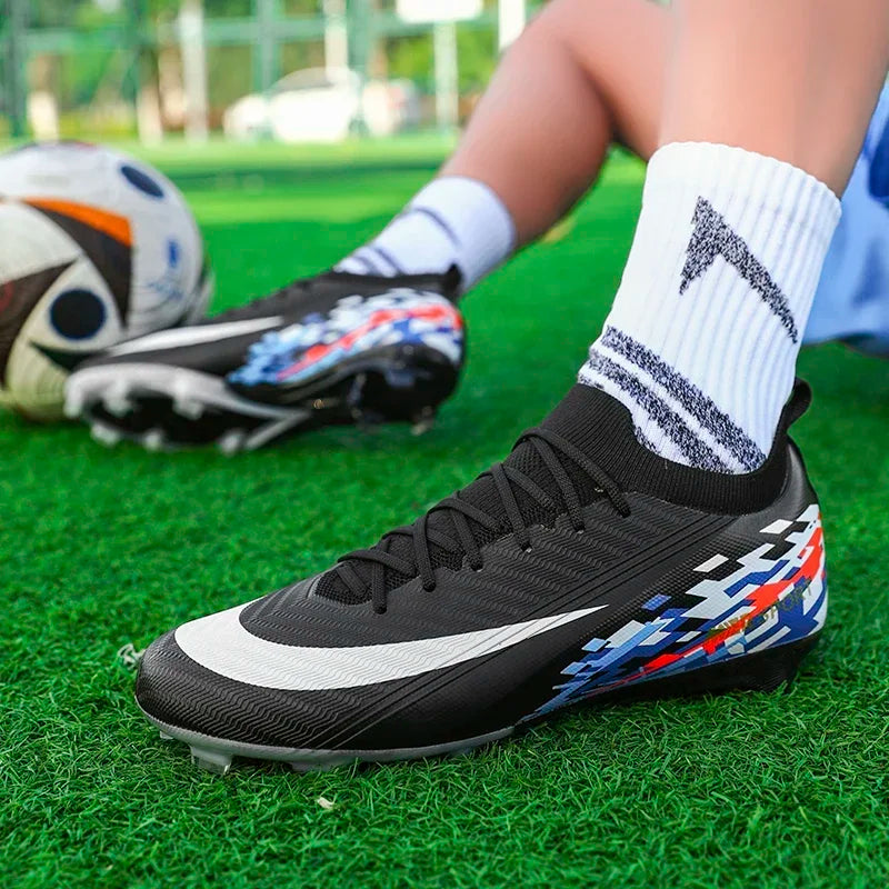 New Men Soccer Shoes Sport Grass Cleats Unisex Non-Slip Match Adult Ultralight Outdoor Football Boots Comfortable High-quality