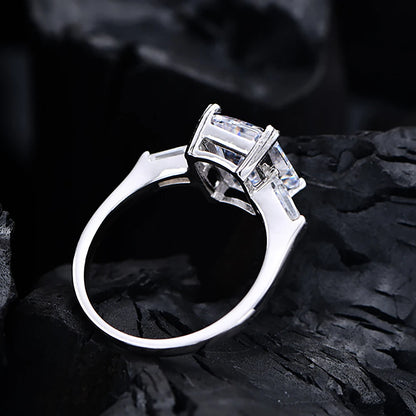 1/2/3/4Carat Radiant Cut Full Moissanite Engagement Ring with Tapered Baguette Shape Diamond S925 Silver Wedding Rings for Women
