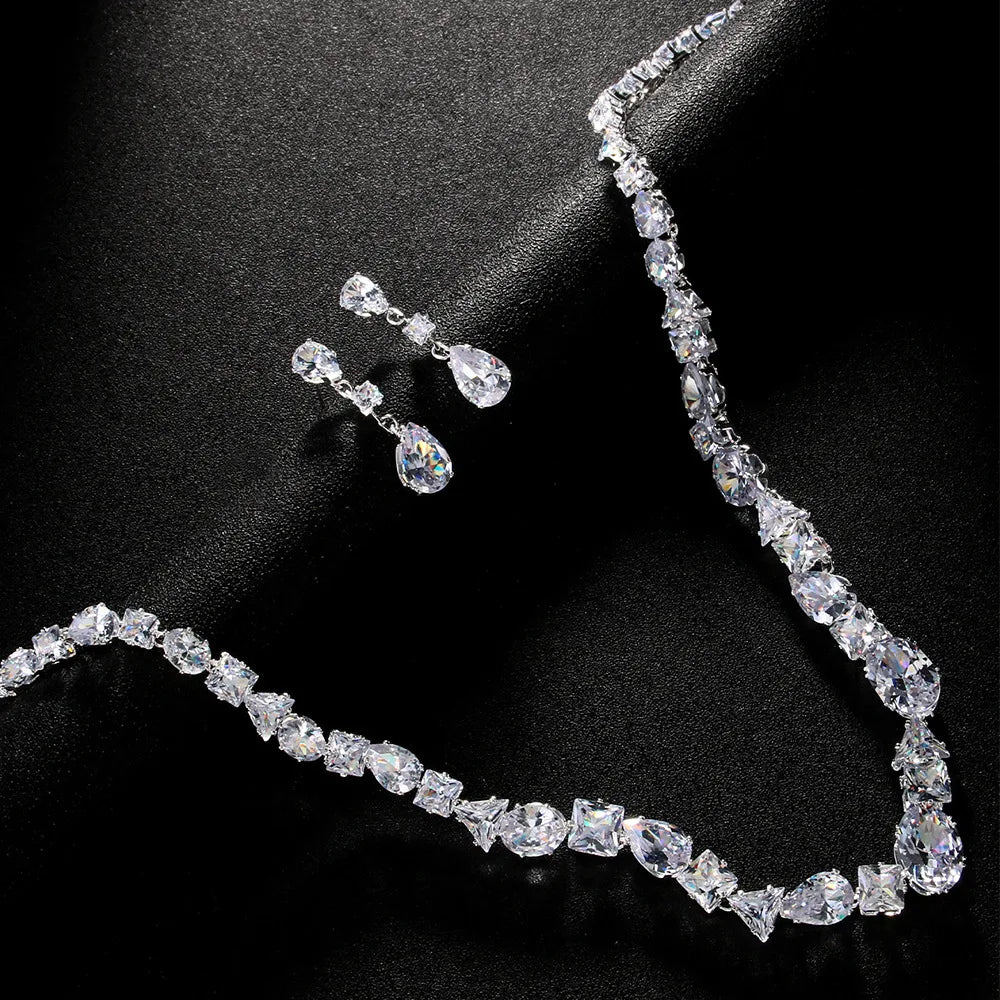 Full Zircon V Shape Neckalce Earrings Set High Quality Jewelry Fashion Show Bling Crystal Bridal Jewelry Set Bridal Wedding Gift