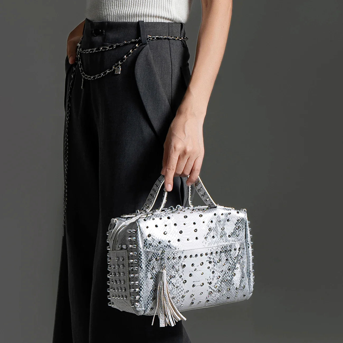Women's bag luxury designer purses and handbags Shoulder bags vintage Rivet tote bag for women Large capacity travel bag purse