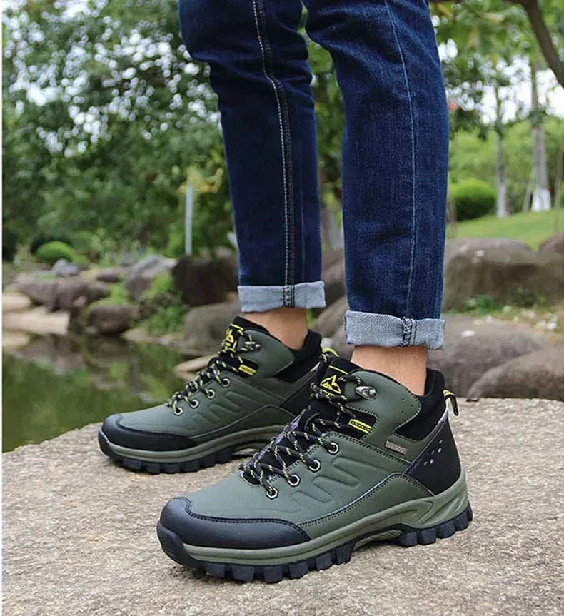 Brand Winter Men's Boots Warm Men's Snow Boots High Quality Leather Men Sneakers Outdoor Men Hiking Boots Work Shoes Size 39-46