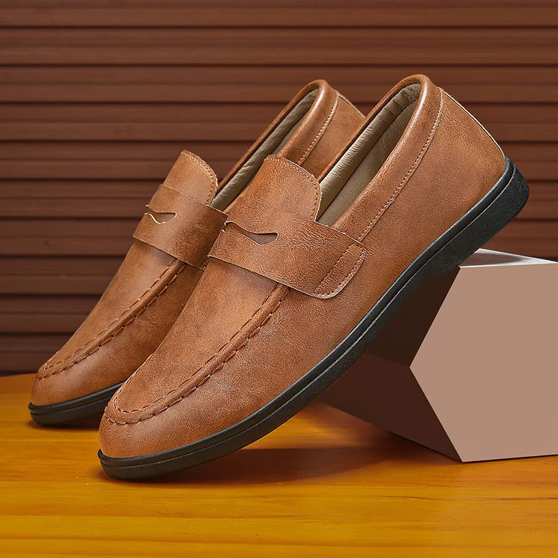 New fashionable and breathable men's loafers versatile and low top casual single shoes