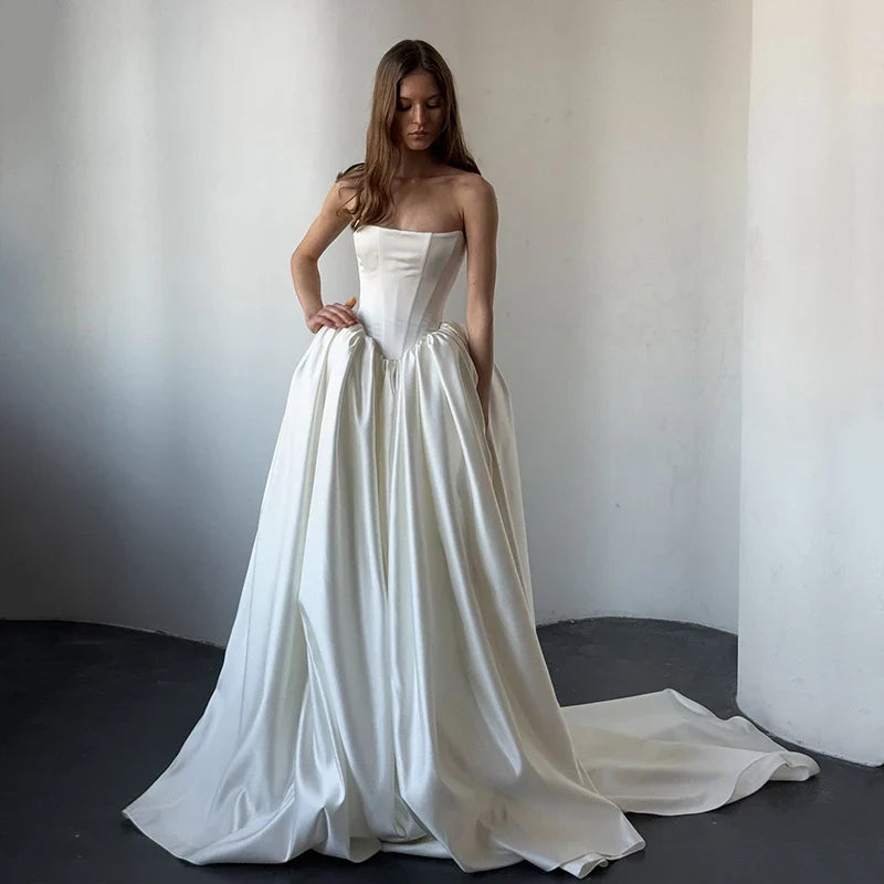 Boho A-Line Wedding Dresses Strapless Sweep Train Satin Bridal Dress Formal Long Wedding Ball Prom Gowns Customized