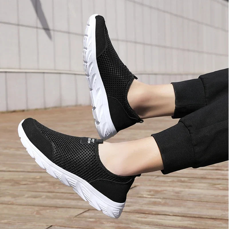 Lightweight Men Casual Shoes Breathable Slip on Male Casual Sneakers Anti-slip Men's Flats Outdoor Walking Shoes Size 38-46