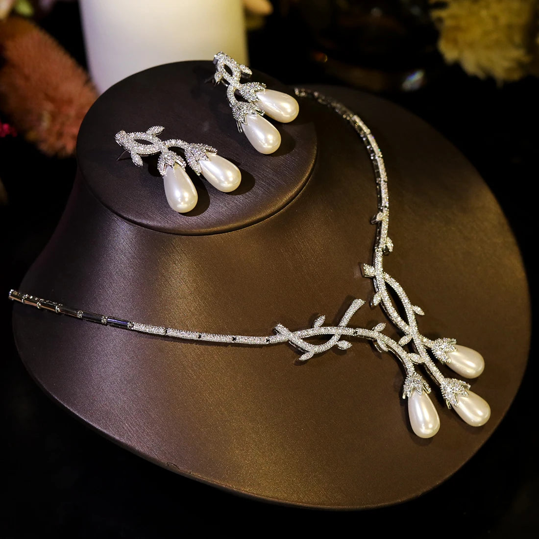 New Unique Pearl Flower Design Necklace Sets for Women Accessories Luxury Dubai Bridal Wedding Jewelry X0576
