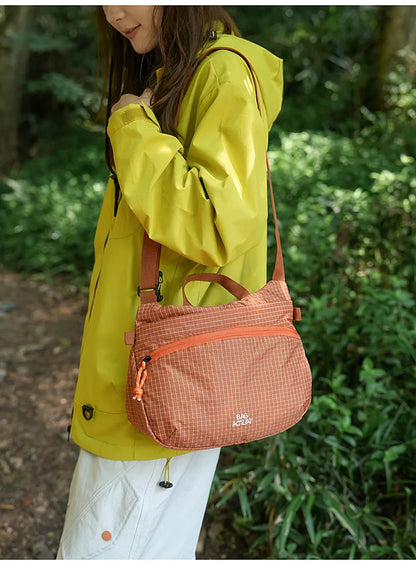Nylon Cloth Daily Commute Messenger Bag Lightweight Hand Bag Sports Shoulder Bag Casual Anti-splashing Messenger Bag