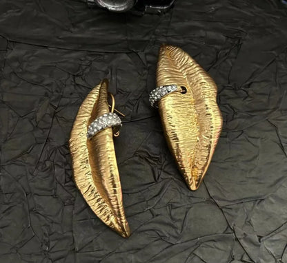 Baroque Pearl Eye Earrings