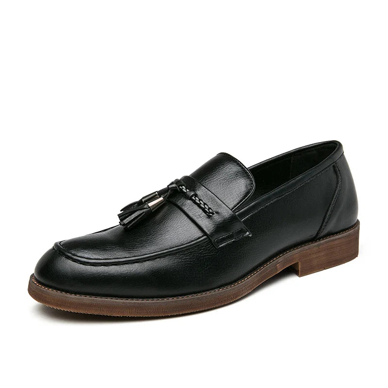 Pointed casual moccasins for men fringed slip-on men's shoes Beef soles bean boat shoes Fashion hair stylist fashion shoes