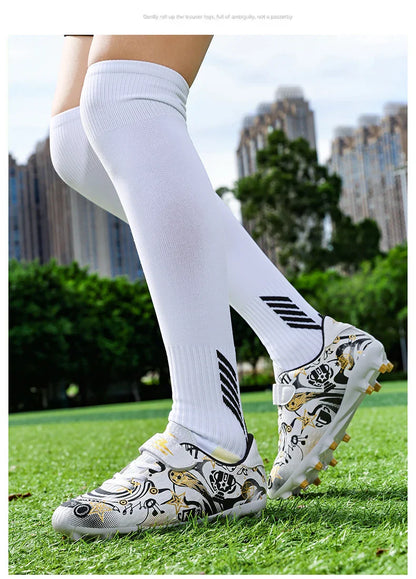 New Youth Soccer Shoes Kids Football Boots Professional Training Non-Slip Indoor Outdoor Futsal Cleats Sneakers Breathable 28-39